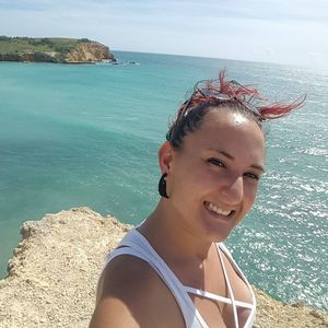 Meet your Posher, Elisha